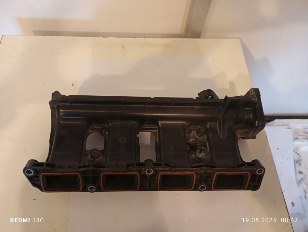 фото №1, Коллектор впускной  1.2 tce renault dacia 140031571r