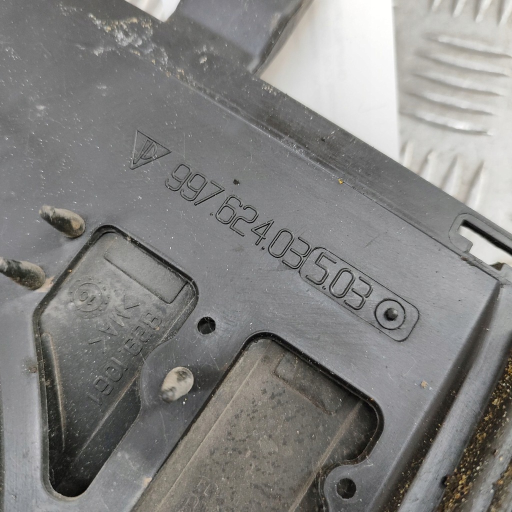 фото №5, Porsche cayman 981 2012 захист вентилятора радіатора