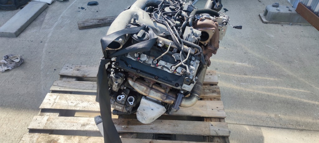 Двигун audi a4 b8 a5 8t q5 8r 3.0 tdi capa комплект Оригінал