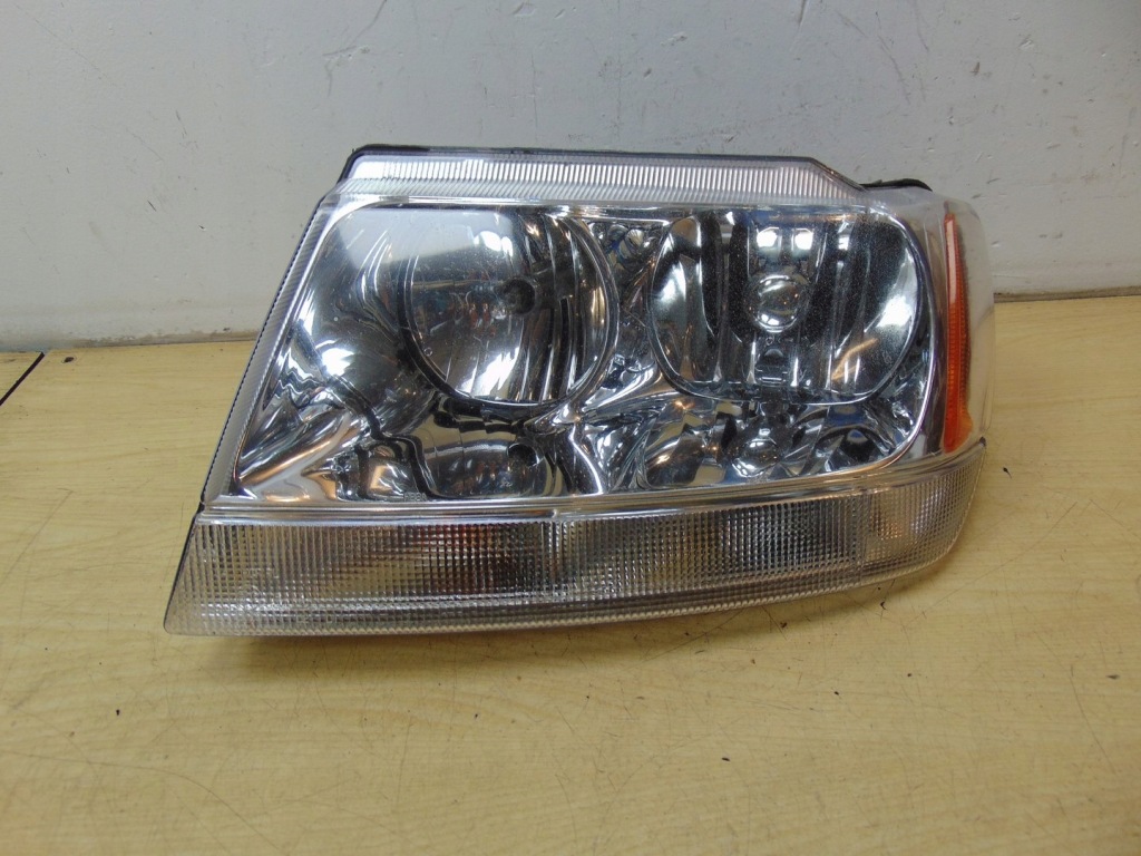 фото №1, Лампа левая перед jeep cherokee wj 99-04 europa