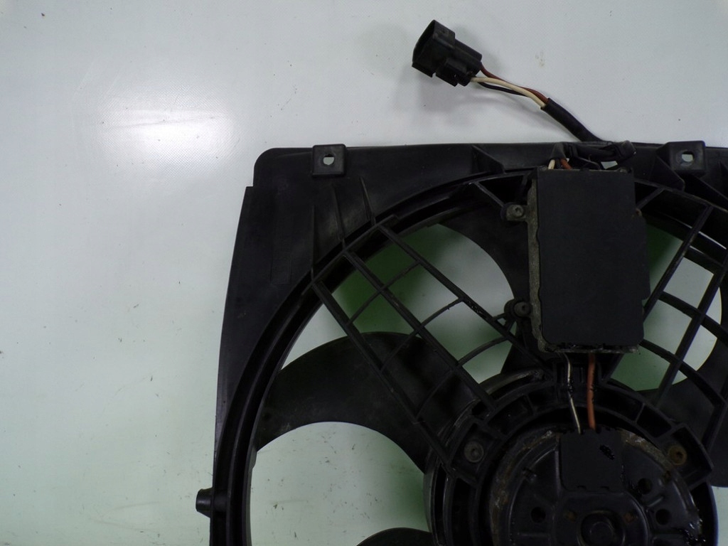 Bmw e46 рестайлінг  2.0 дизель 150 km вентилятор радіатора Ціна