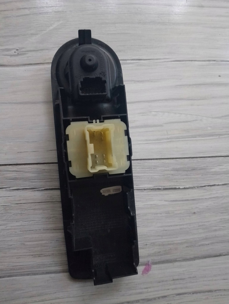 фото №3, Переключатель стекло 809611667r renault clio iv