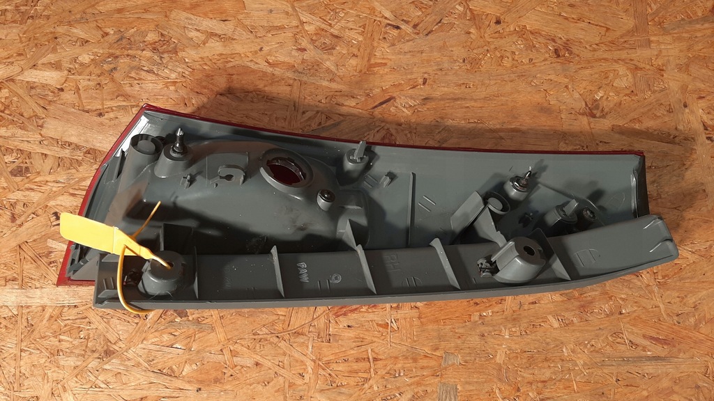 фото №8, Kia ceed i kombi лампа задня задня права 92404-1h3