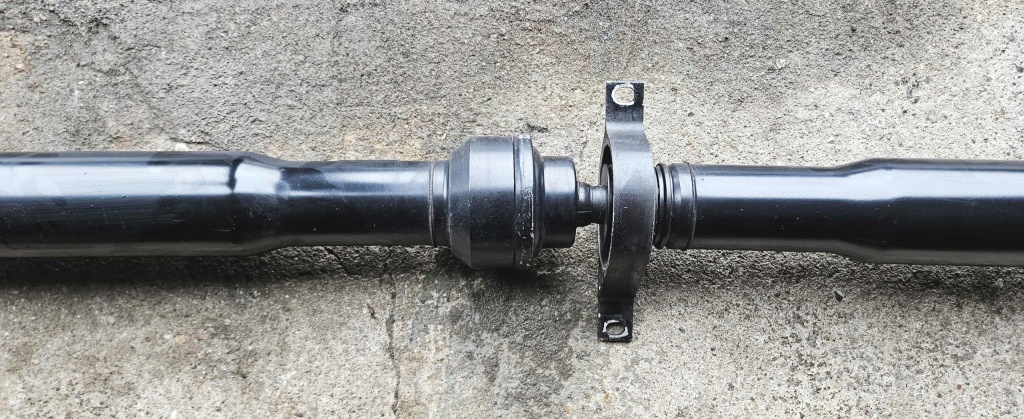 Wał привідний привідний вал maserati levante 1 1 m161 3.0b 06700350480 2017 Оригінал