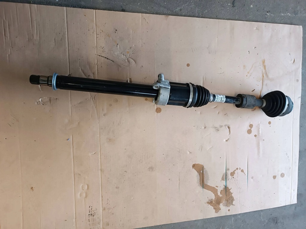 фото №1, Привідний вал права передня bmw 2 active tourer u06 x1 u11