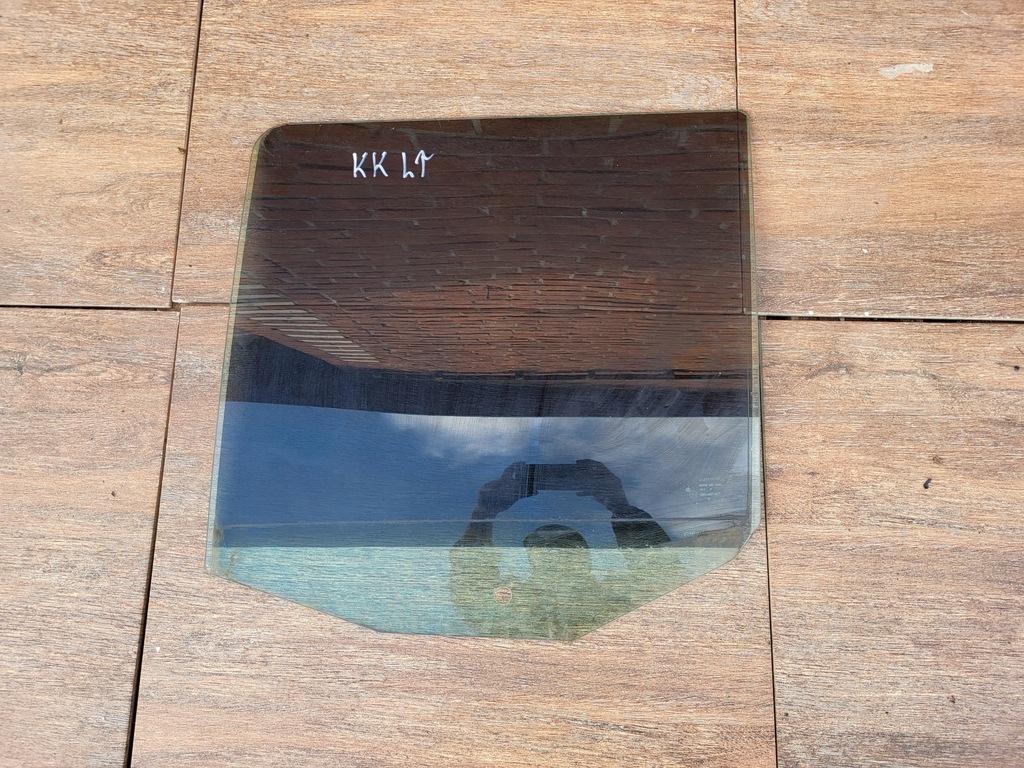 фото №1, Jeep cherokee liberty kk 07-12r стекло дверь левый задняя