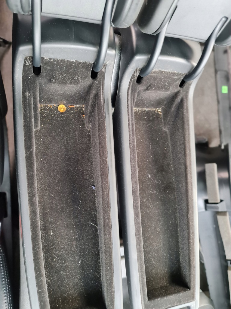 фото №7, Подлокотник перед чёрный soul audi a8 d3 lift