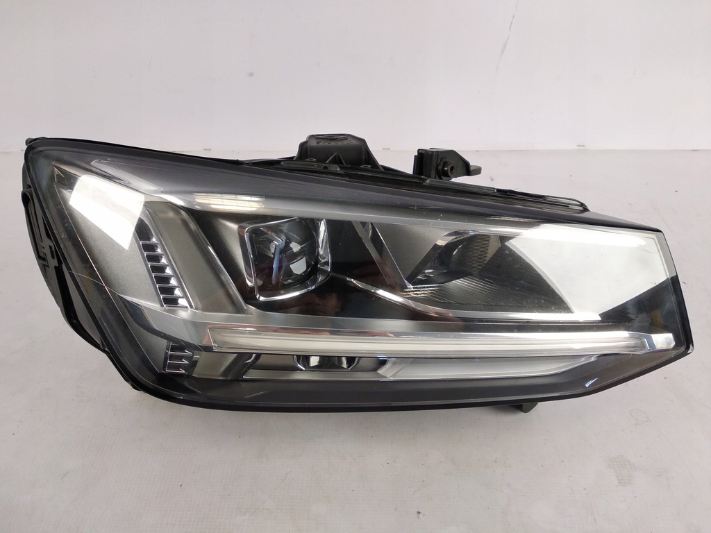 фото №1, Audi q2 81a лампа права передня full led 2016-