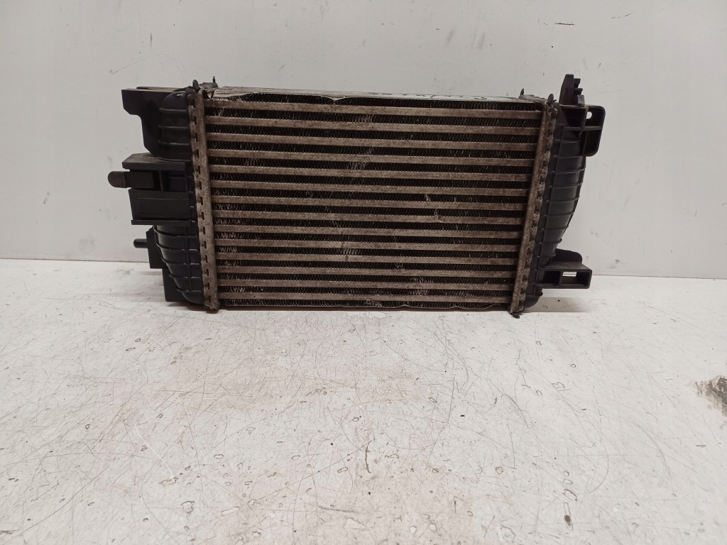 Opel meriva b 2 2 10- 1.7 cdti інтеркулер 13283253 в Україні