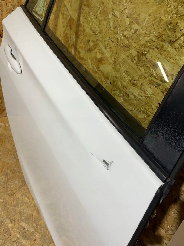 фото №7, Двері праве правий задня задні toyota prius 4 iv 040 демонтаж