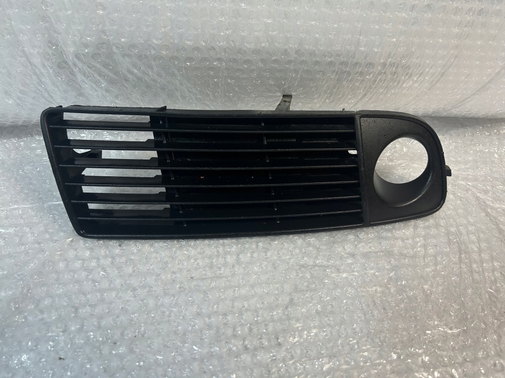 Купити Audi a6 c5 4b0 правий решітка перед