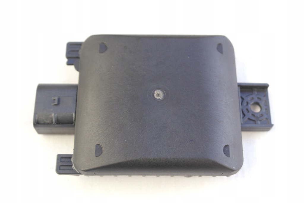 фото №1, Vw arteon радар ассистент переключения поперечина 2q0907685b