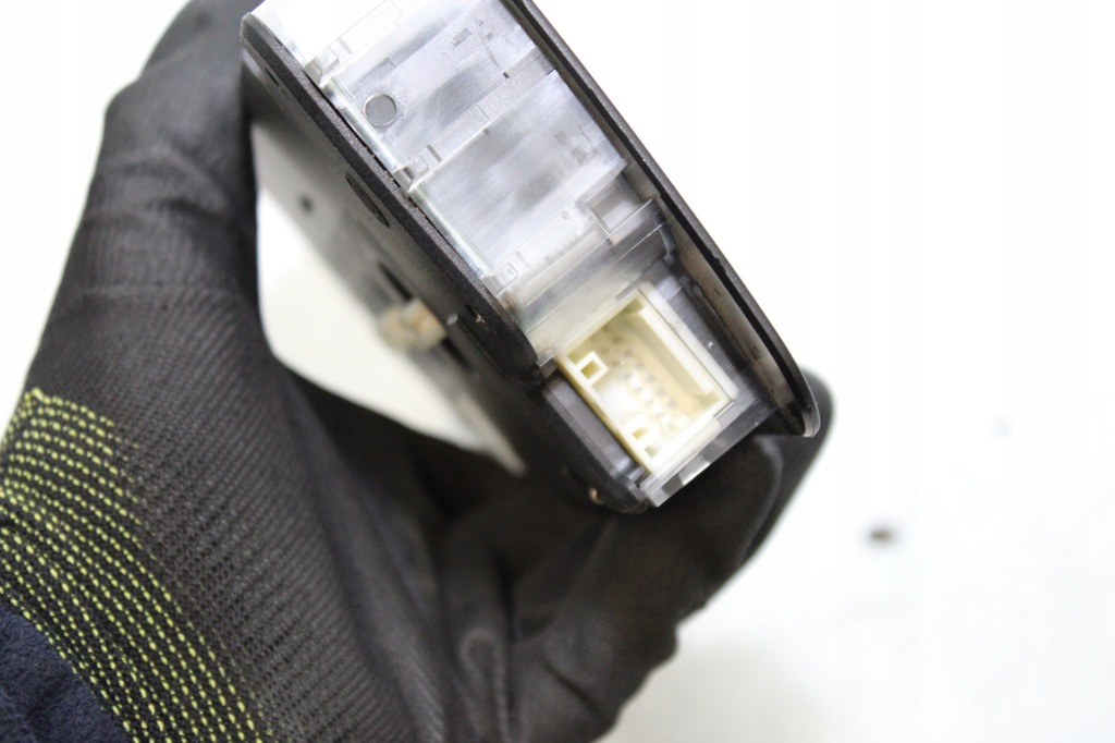 фото №6, Лампа освещение кабины bmw 1 e88 cabrio 9197819