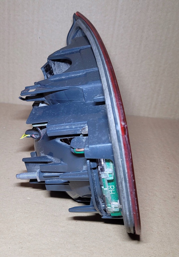 фото №9, Bmw 3 f30 f31 лампа правый задняя w крышка багажника оригинальный номер 7259916