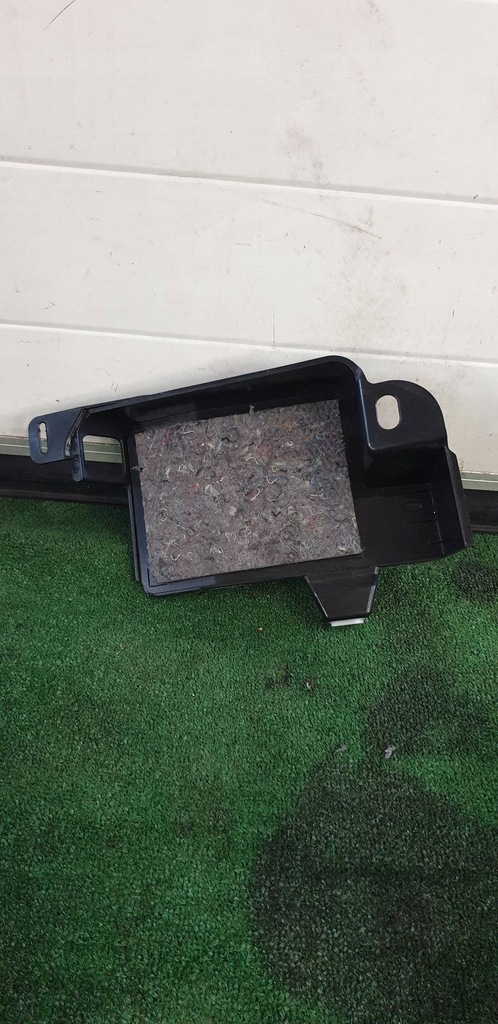 фото №1, Bmw 5 g31 воздухоотводчик багажника правый задняя 7447173