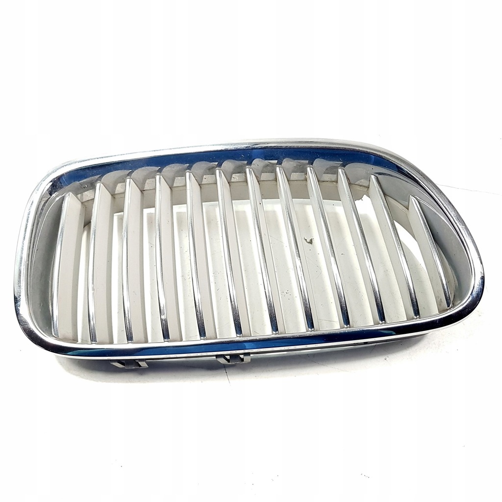 фото №1, Решётка радиатора решётка радиатора правая bmw f11 7200728