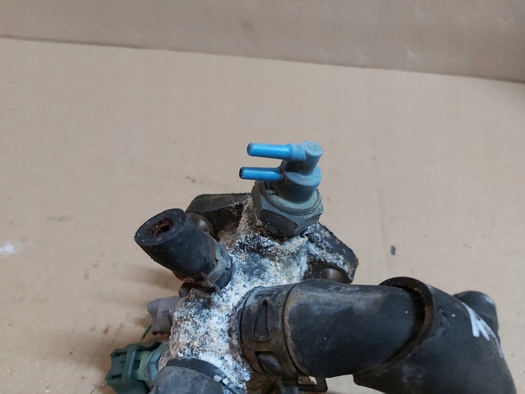 фото №1, Toyota rav4 i 2,0 3s-fe датчик вакуумa