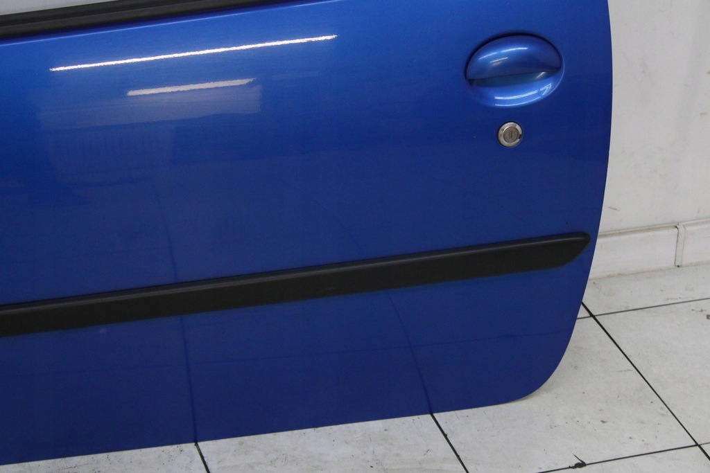 фото №6, Peugeot 107 c1 aygo 3d 05r- дверь левая передние левый перед elx