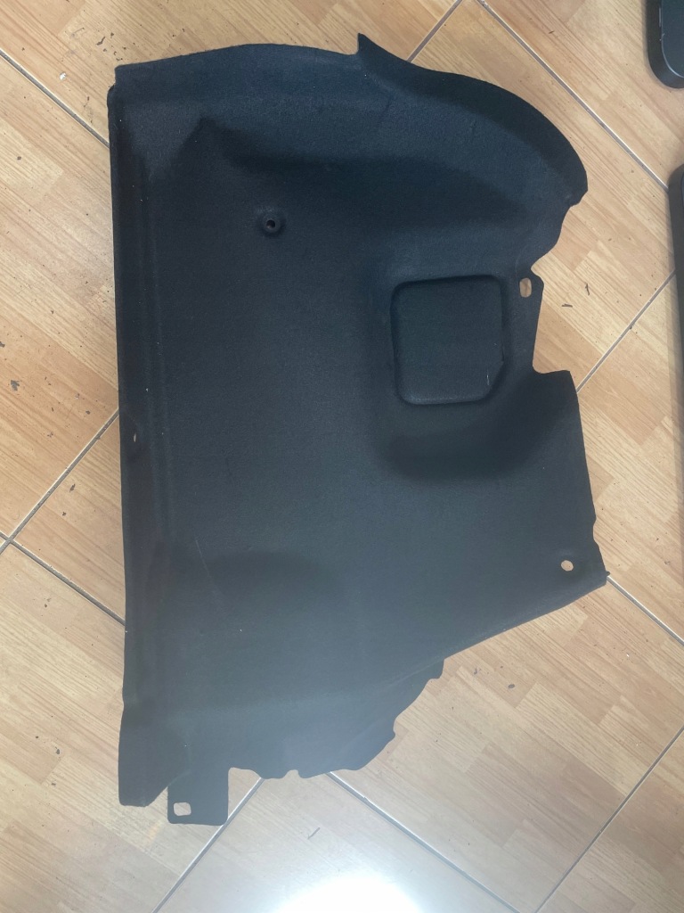 фото №1, Citroen c3 iii оббивка обшивка багажника правий 98120207zd