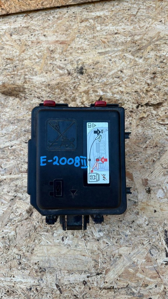 фото №1, Корпус коробка предохранителей peugeot 2008 ii