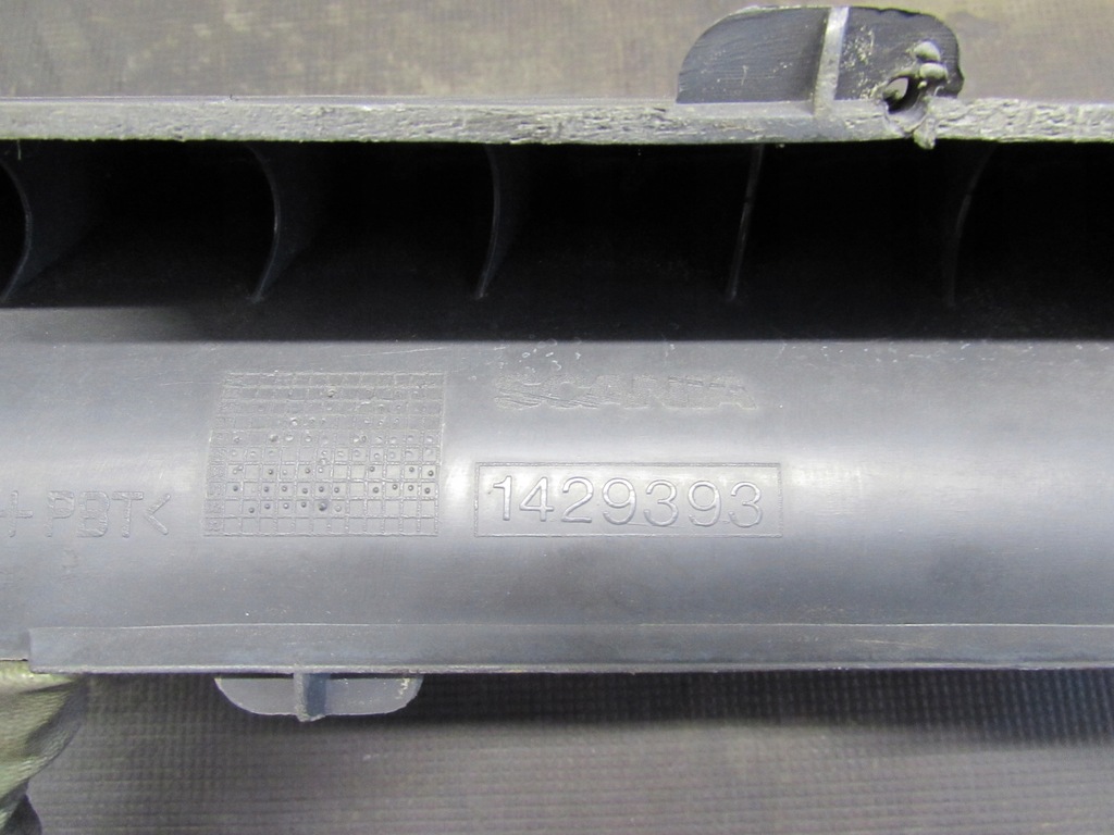 фото №11, Молдинг спойлера 1429393 scania r 04-09r