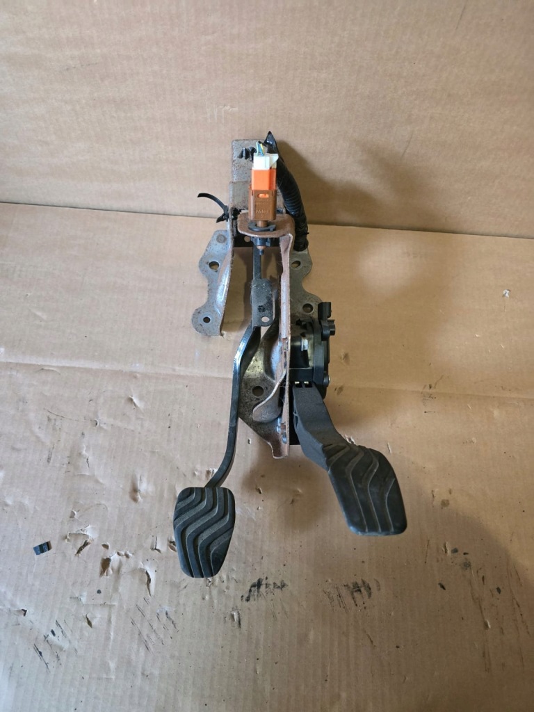 фото №1, Педаль гальма gaz nissan qashqai ii j11