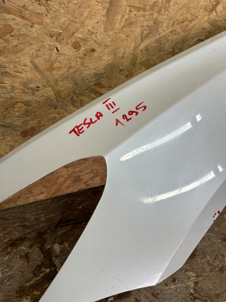 Крыло  передний левое  tesla model 3 3 перед с Разборки