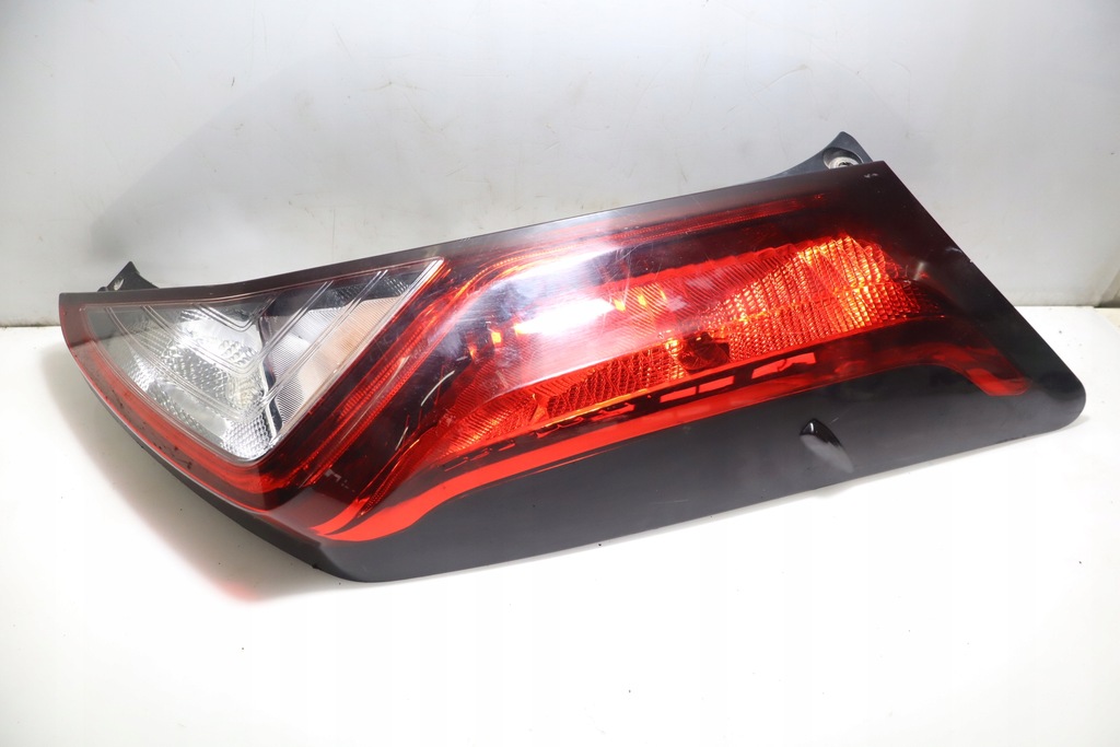 фото №1, Лампа правая задняя toyota aygo ii lift 5 hb