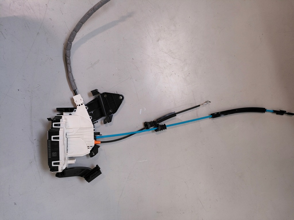 фото №1, Mercedes glk замок дверь левый задняя 4pin