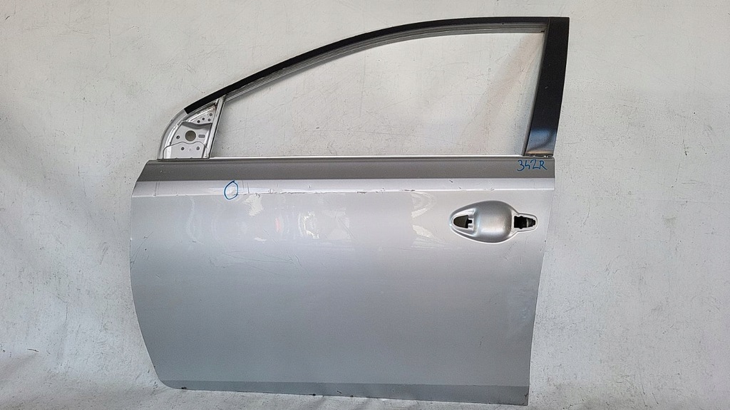 фото №1, Дверь левая перед передние toyota auris ii 13-