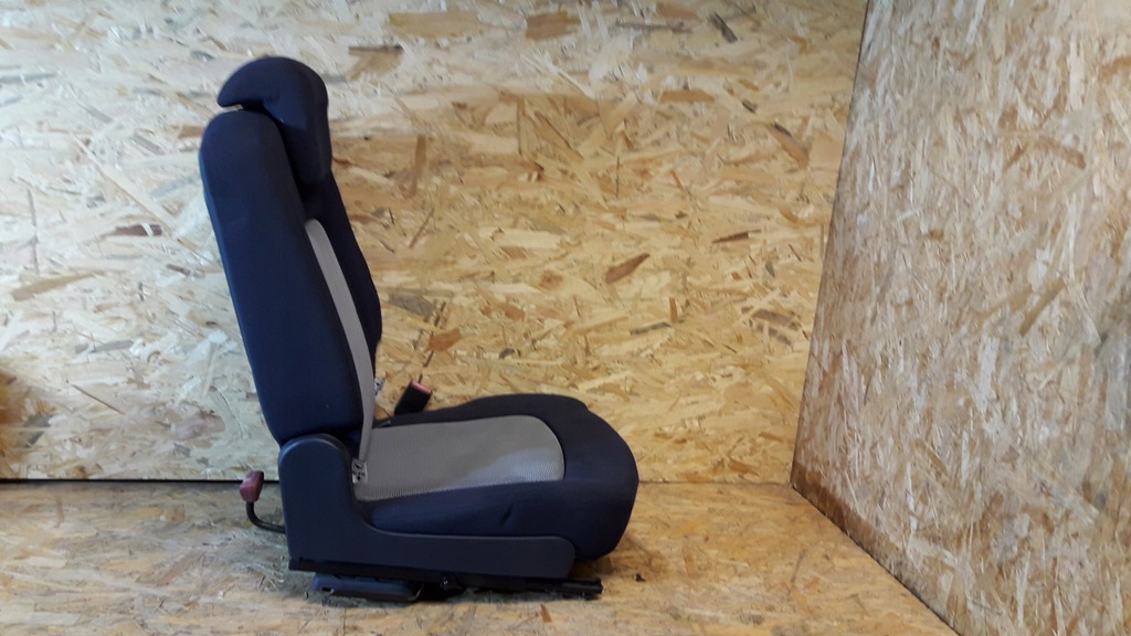 фото №7, Peugeot 1007 2006 сиденье задняя