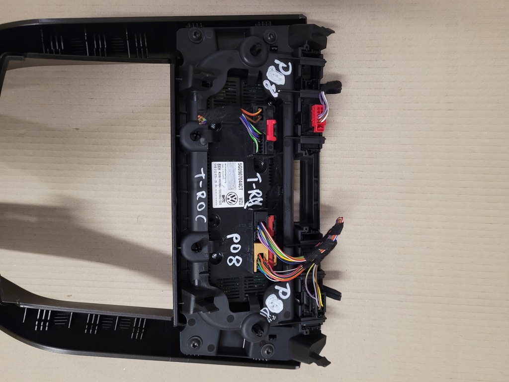 фото №9, Vw t-roc рамка туннель средний