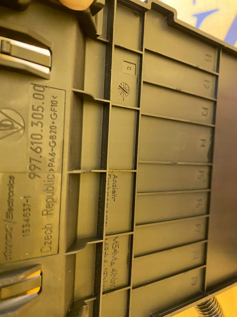 фото №5, Коробка корпус предохранители porsche 987 cayman