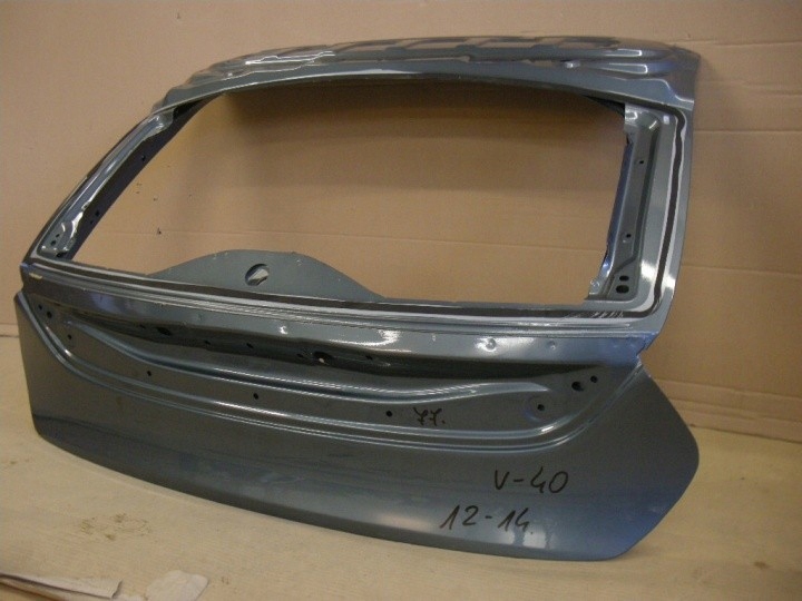 фото №2, Volvo v-40 2012 крышка багажника задняя