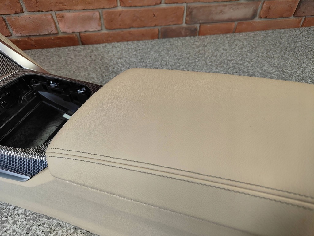 фото №6, Bmw g20 g21 g22 g23 туннель средний подлокотник canberra beż шов нитка