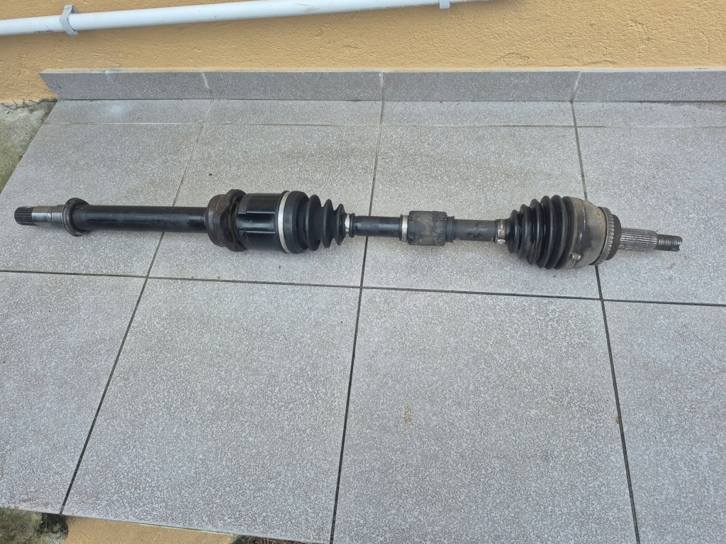 Купить Приводной вал правая шрус  toyota corolla verso 2.2 d-cat