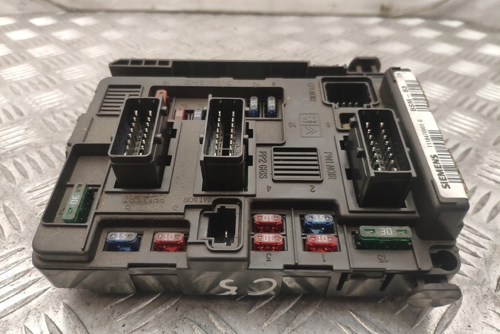 фото №7, Коробка предохранителей citroën c5 i dc_ 9643498880 2.0l дизель 80kw 2003