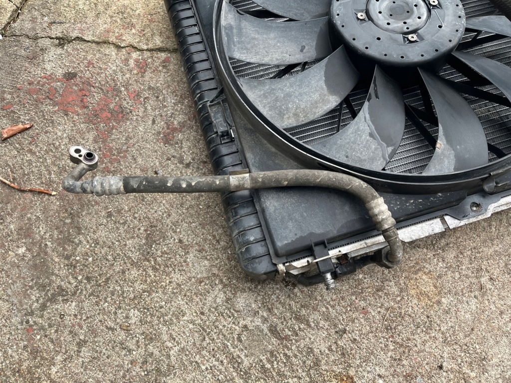 Mercedes g klasa w463 13-18 5.0 v8 радиатор воды вентилятор a4635000293 с Разборки