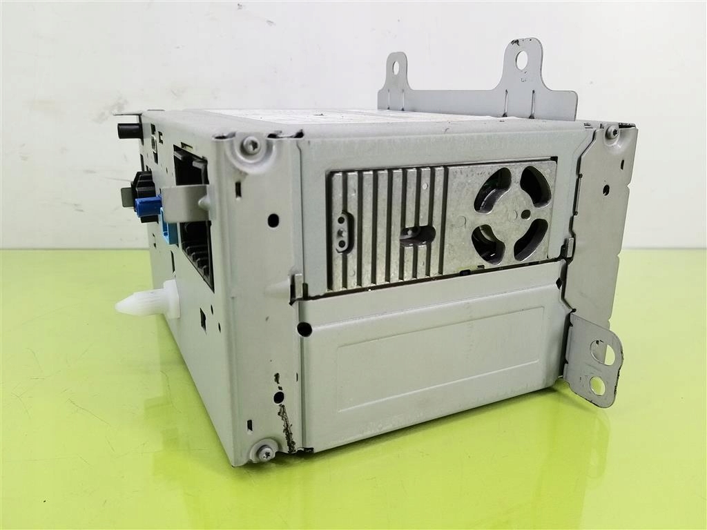 Радио дисплей панель zafira tourer c navi 900 23101991 95196687 20875737 с Разборки