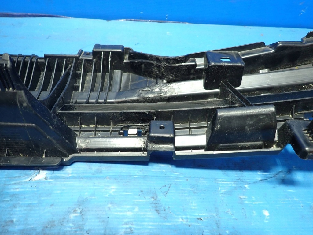 фото №8, Решётка средняя бампера перед kia niro ev ii 86536-p2