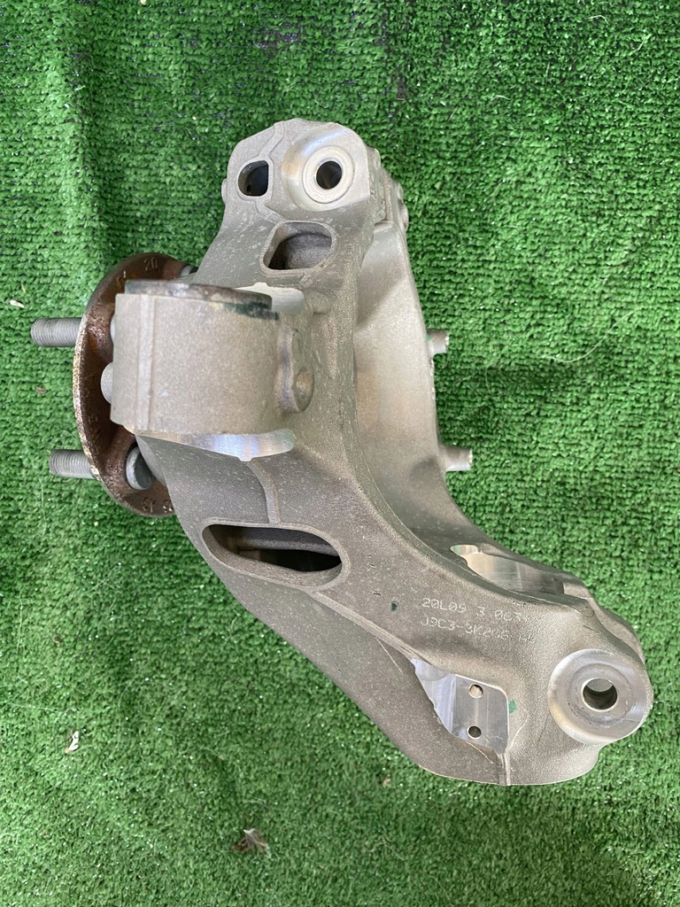 фото №14, Jaguar i-pace r-dynamik молдинг бампера передній