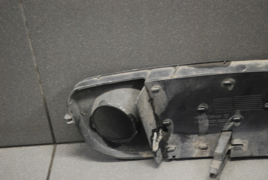 фото №7, Решітка бампера ліва audi a6 c5 4b0807681j