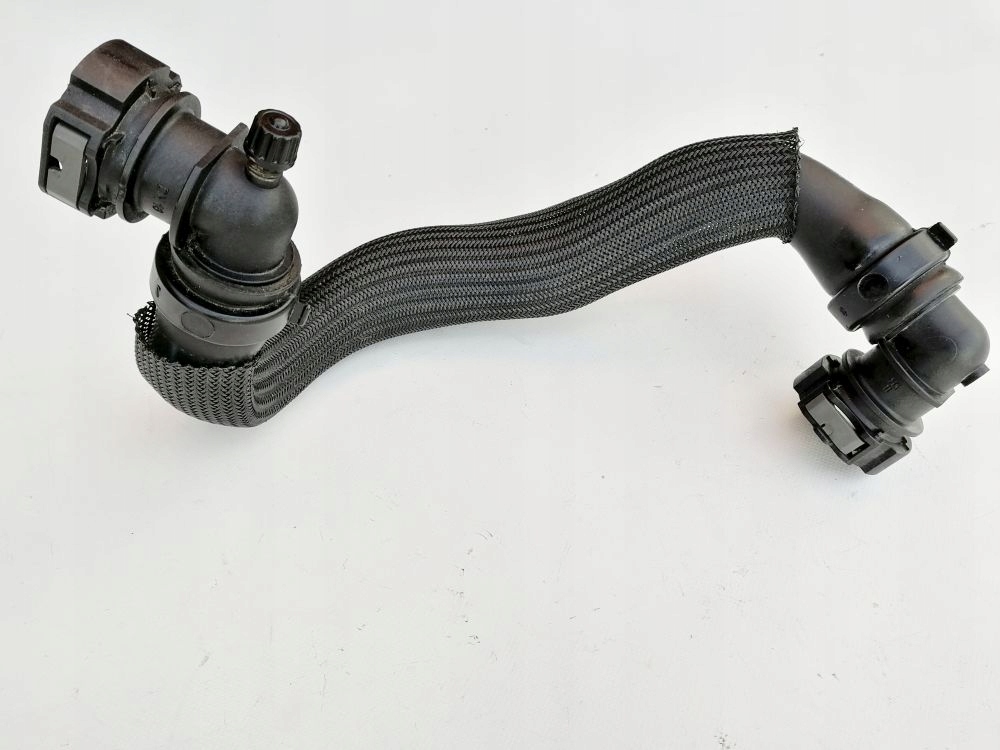 фото №1, Toyota proace city 1,6d4d шланг охлаждение