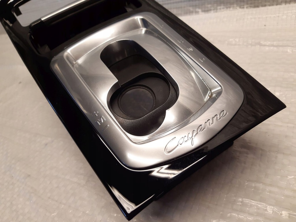 фото №2, Porsche cayenne 7p5 рамка передач консоли