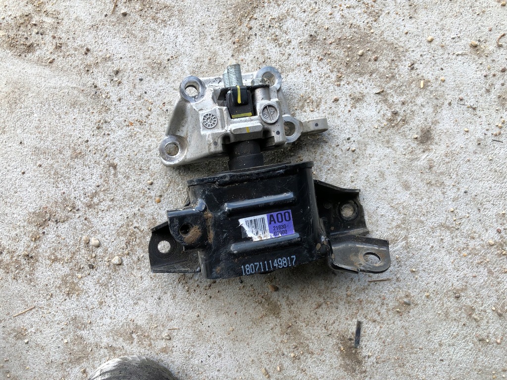 фото №13, Hyundai ioniq 1.6h 2019 подушка коробки передач