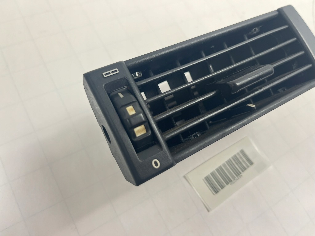 фото №15, Решётка обдув правая пассажира w панель консоль mercedes w124