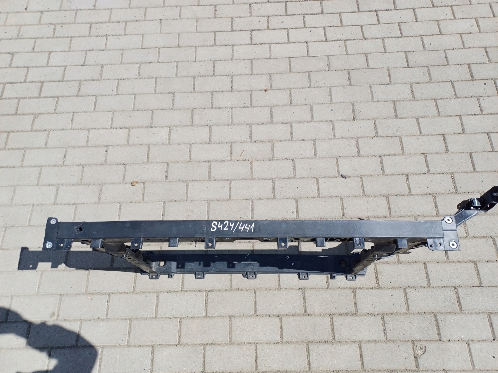 фото №5, Hyundai i30 3 iii 18- pas передний усилитель 64101-g4000