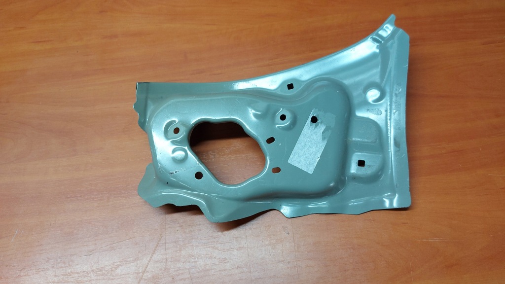 фото №1, Корпус панель фары лампы правый перед toyota corolla e16 e18 13-18