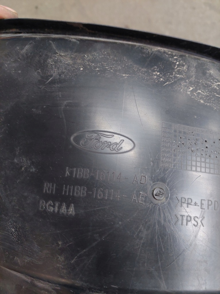 фото №7, Подкрылок перед передние правое ford fiesta mk8 k1bb-16114-ad