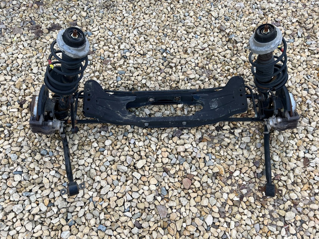 фото №1, Alfa romeo 147 156 подвеска задняя подрамник комплект